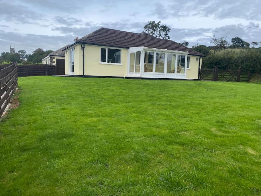 Bungalow In Pillaton Saltash Buitenkant foto
