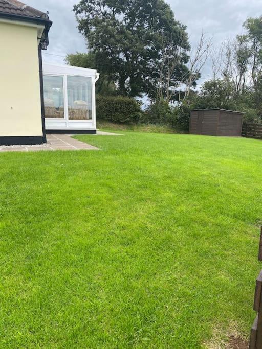Bungalow In Pillaton Saltash Buitenkant foto