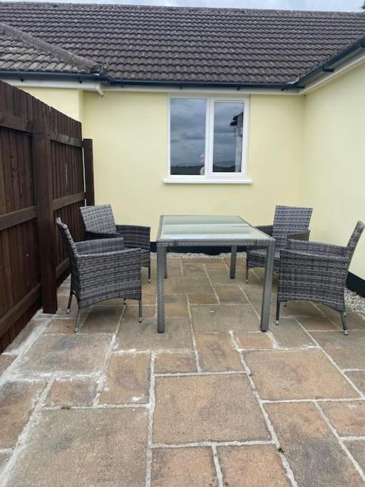 Bungalow In Pillaton Saltash Buitenkant foto